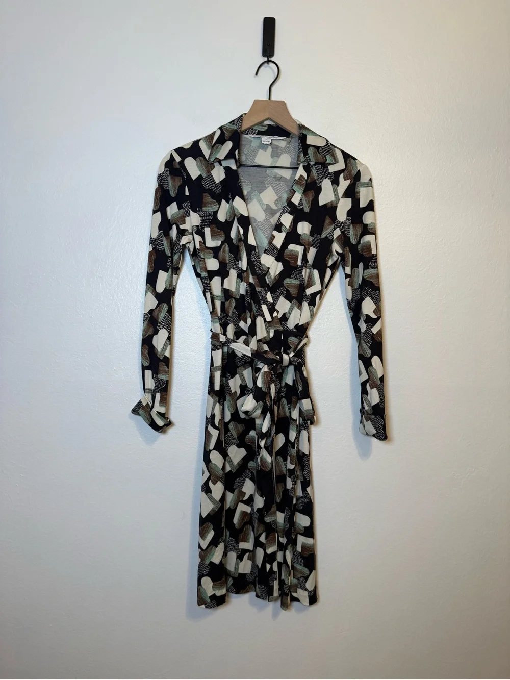 Diane Von Furstenberg 100% Silk New Jeanne 2‎ Dress in Grand Piano Jade Print